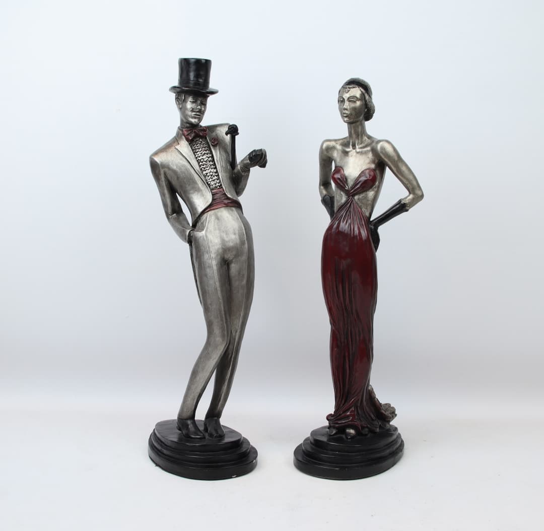 Michael Katok, figuritas, 2 piezas, masa de arte, Austin Productions.