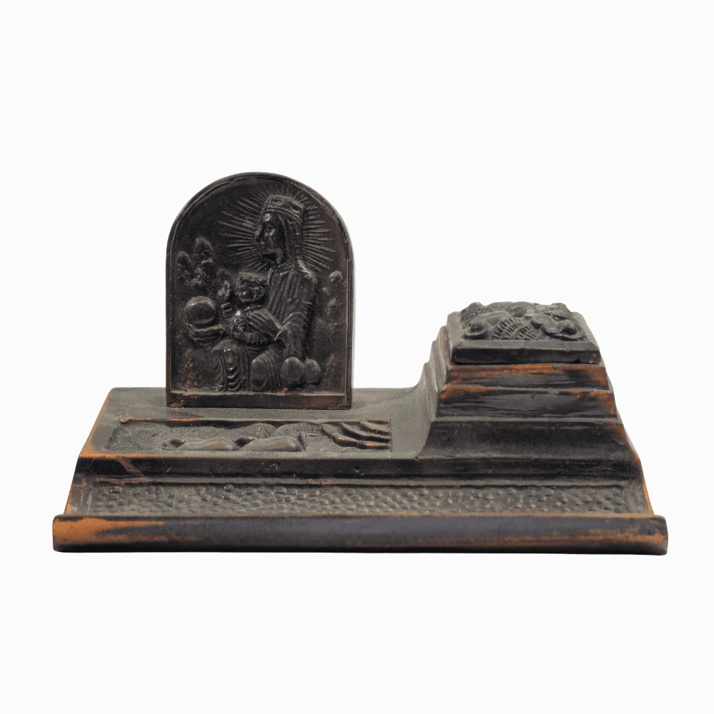 Tintero antiguo en cobre con imagen Virgen de Montserrat.