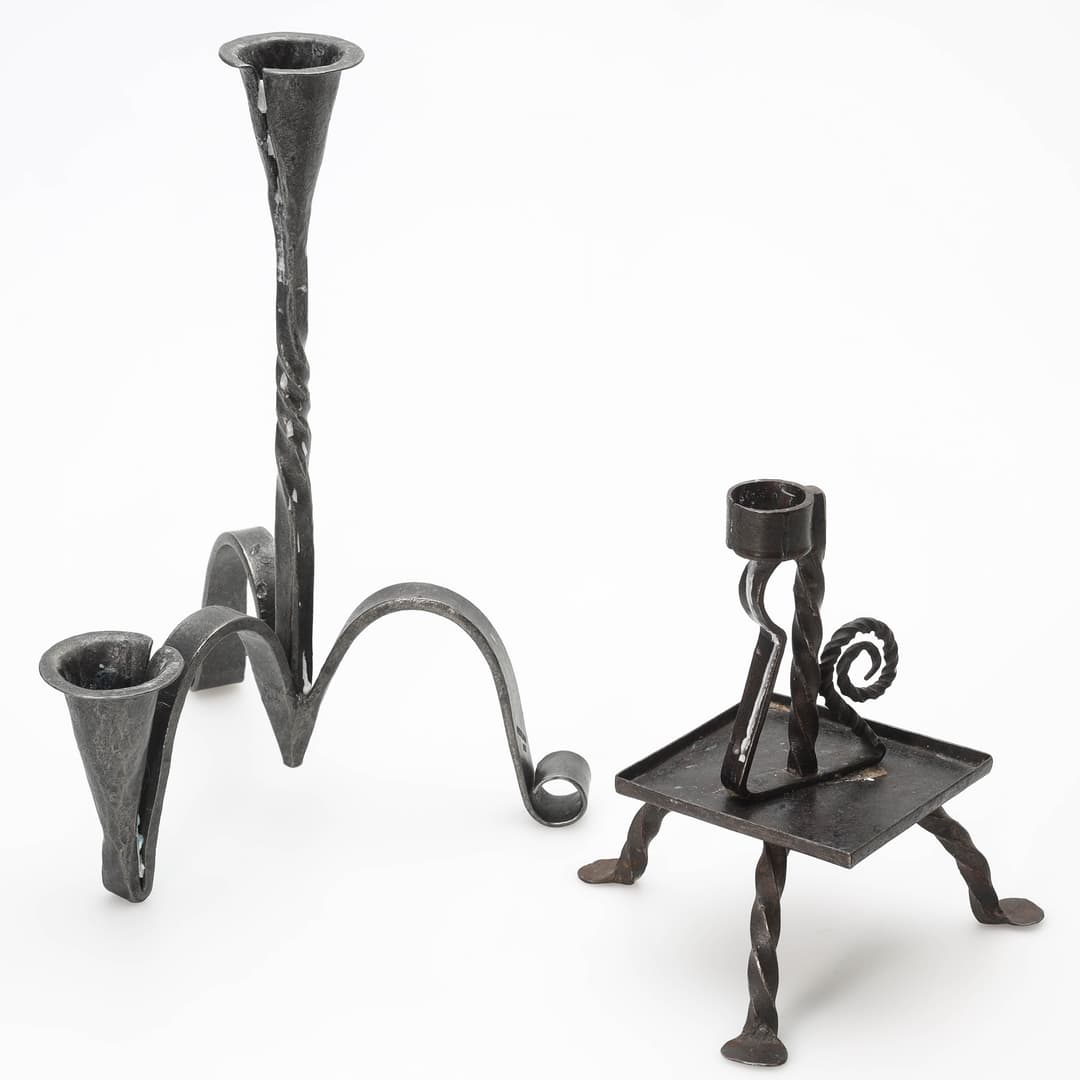 LJUSSTAKAR, 2 delar, Westling samt klämljusstake, 1900-tal.