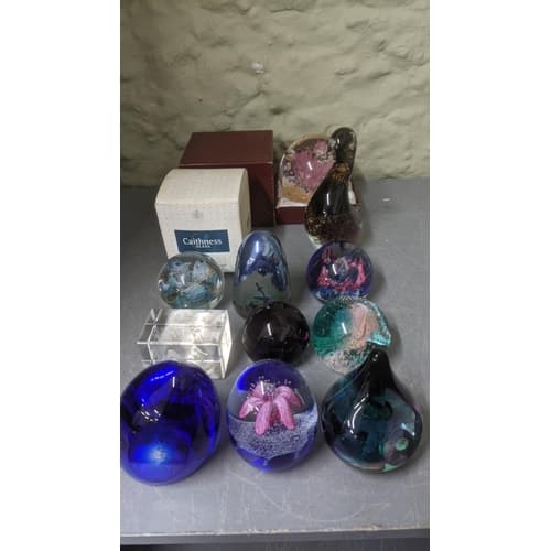 Art glass paperweights to include a boxed Caithness Linn, a ...