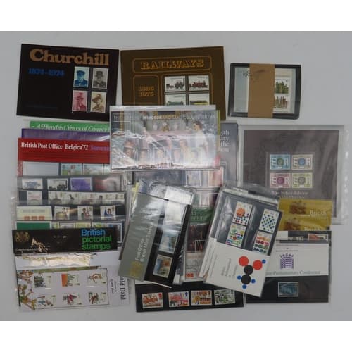 Great Britain Large Quantity of Presentation Packs, various ...