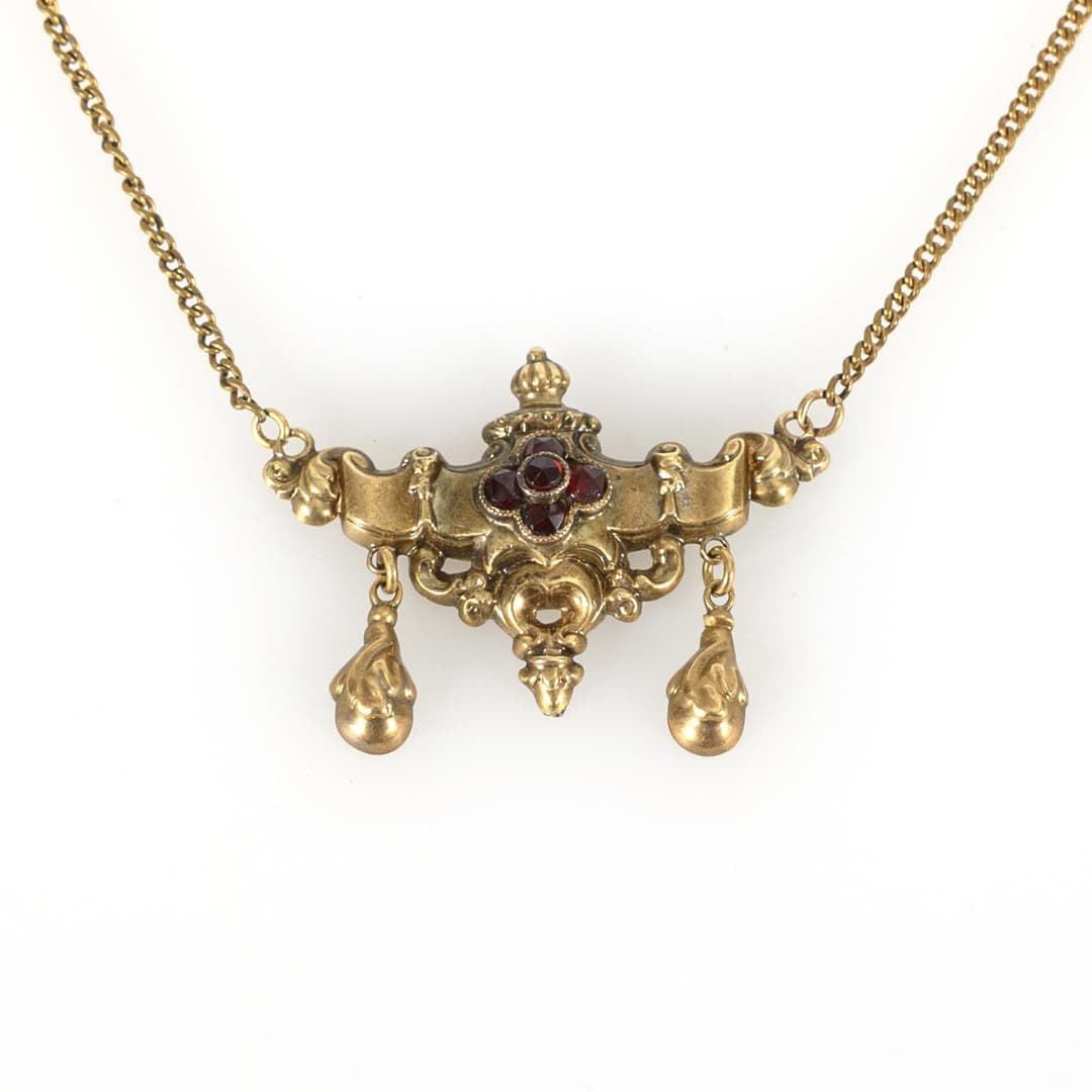 Necklace with Biedermeier element.