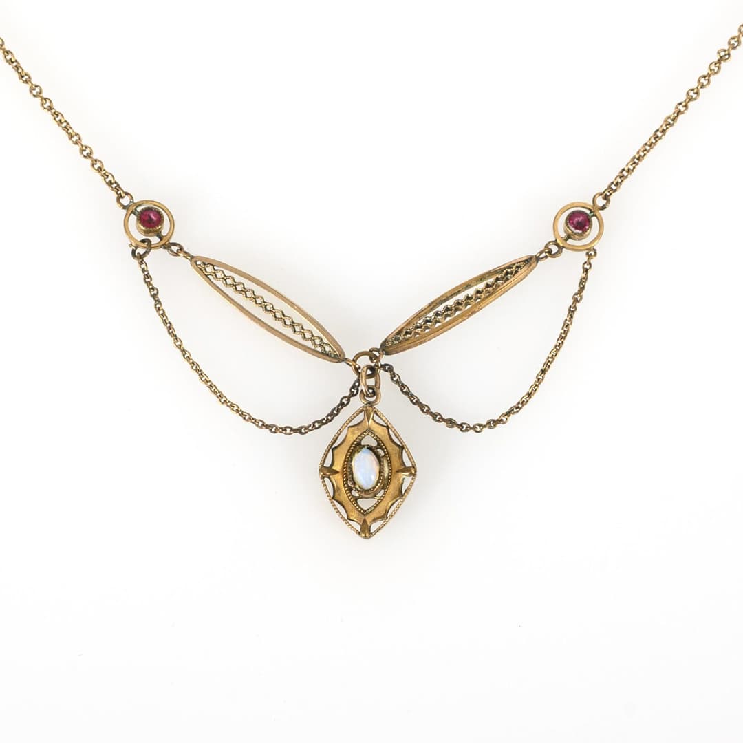 Art Nouveau necklace.