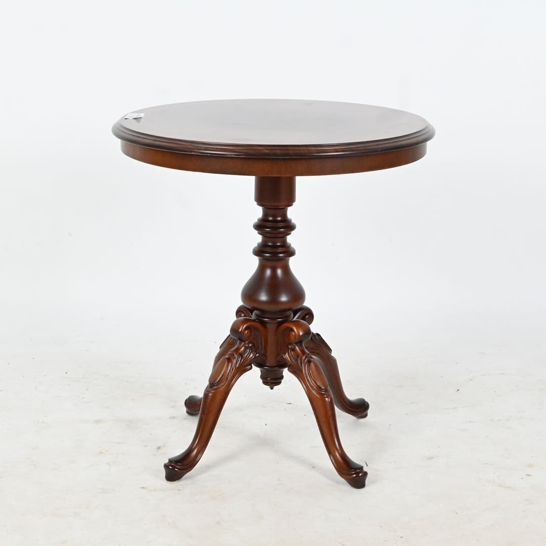 Runt pelarbord, Mahogny, rokokostil