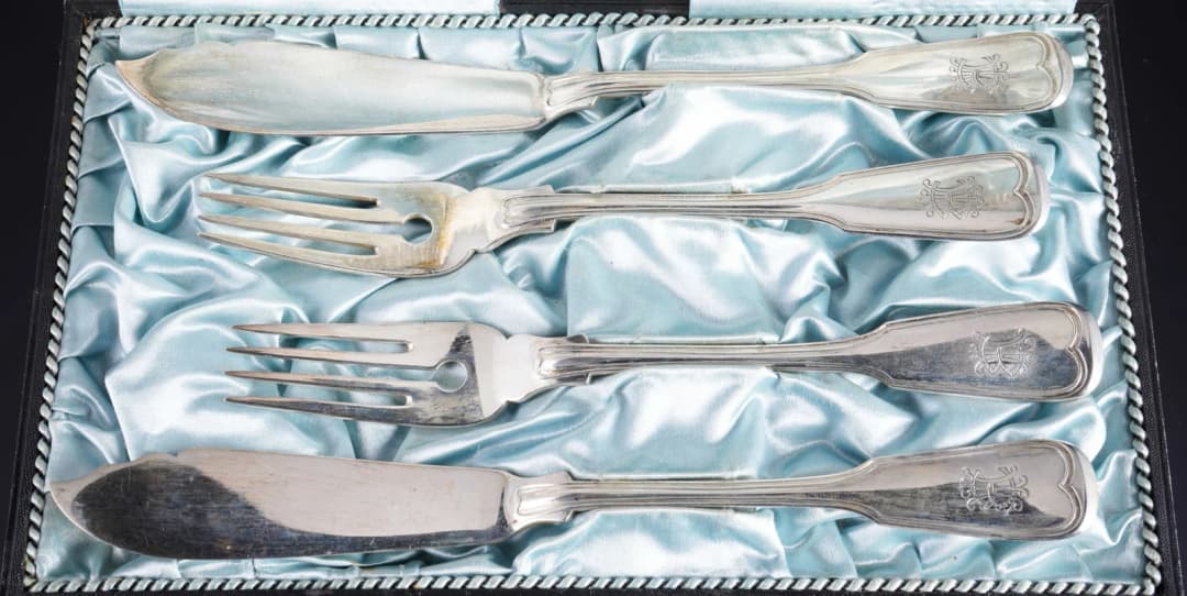 800 silver fish cutlery set for 2 people