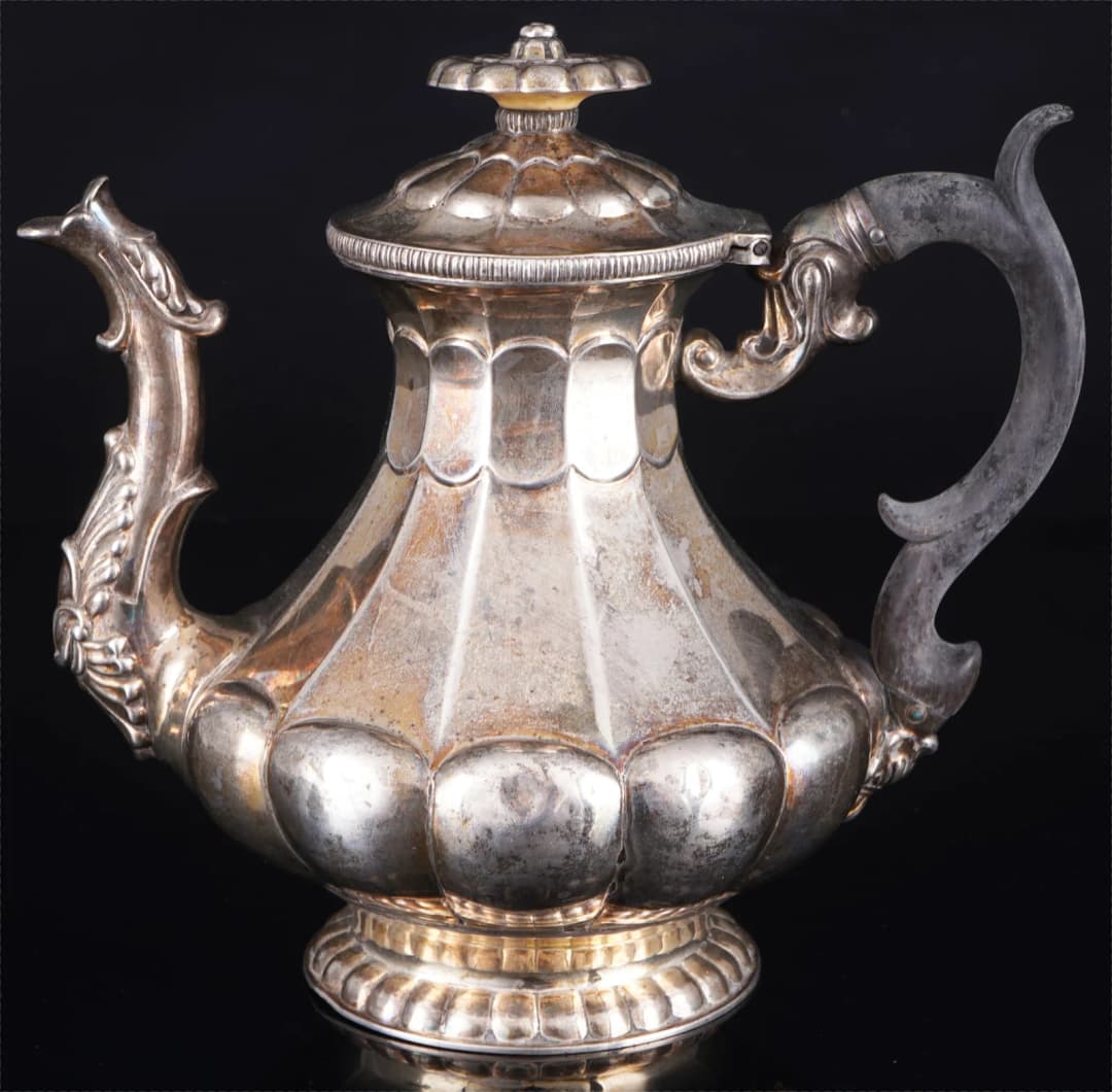 800 silver coffee pot, 19th century
