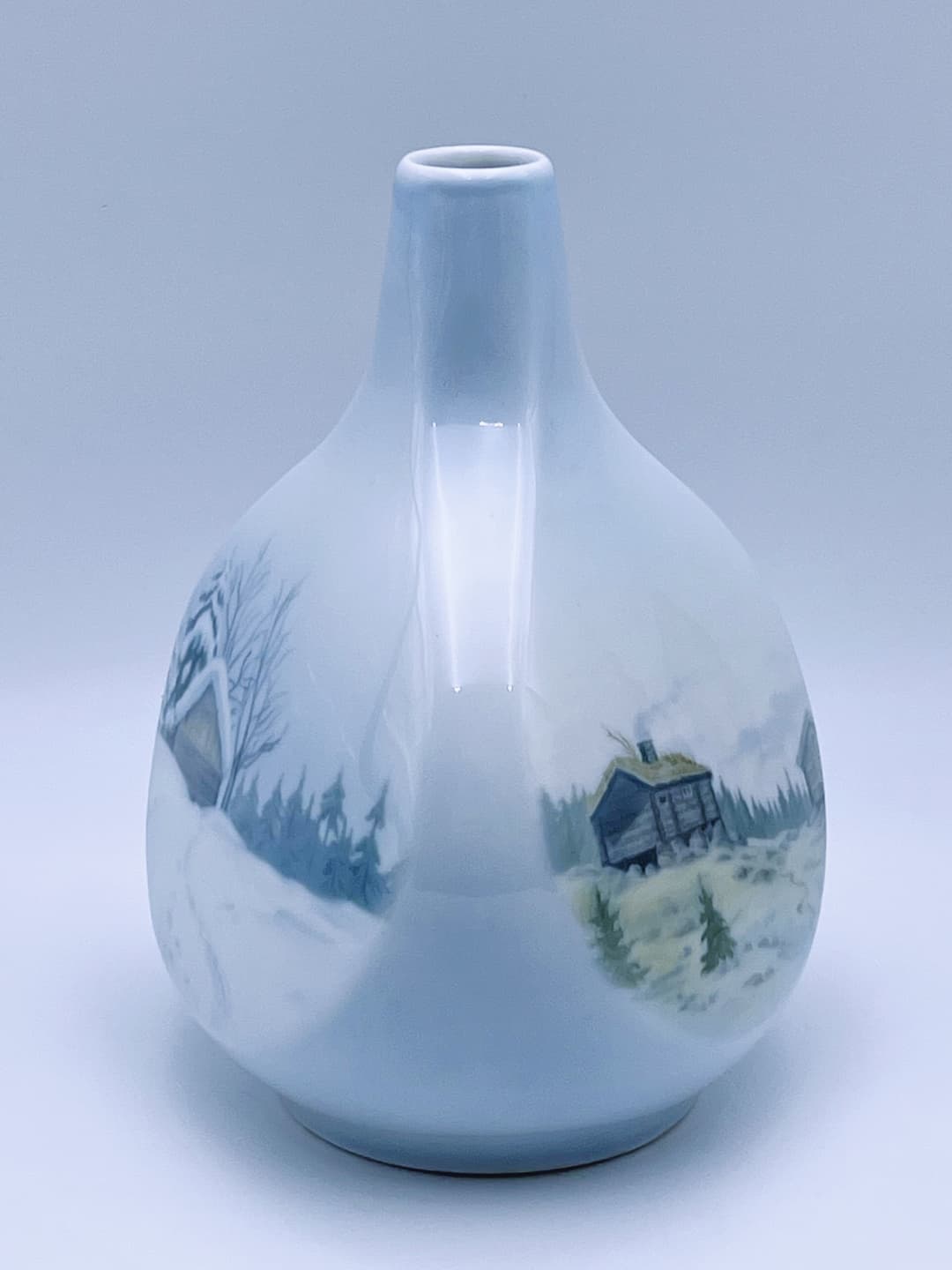 PP 1911-35 Trekant vase Nr.1693