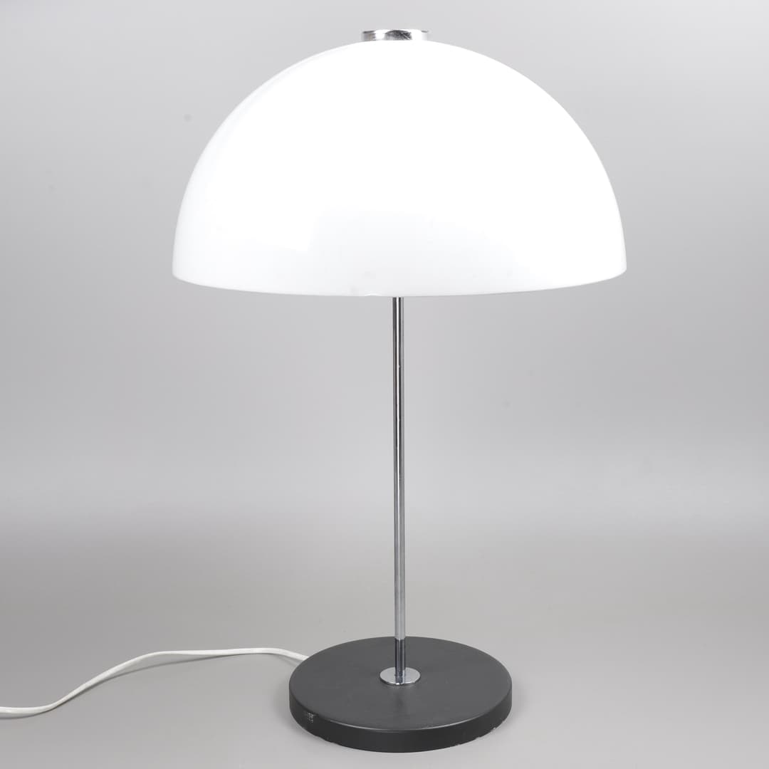 YKI NUMMI. Bordslampa, modell "40-028", 1960-tal, Stockmann Orno.