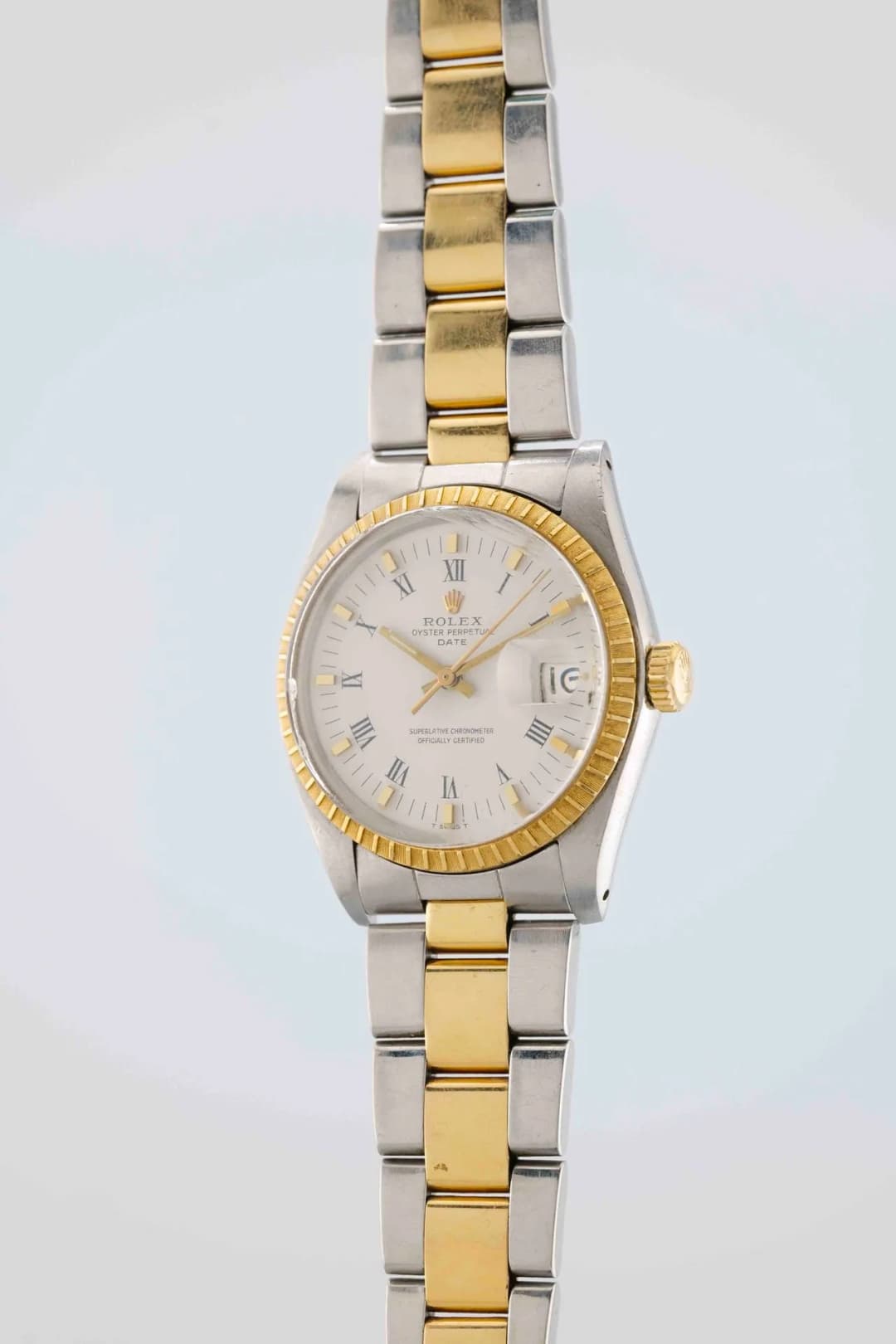 ROLEX Date. Ref : 1505. Circa: 1979. Case: round in steel, crenellated