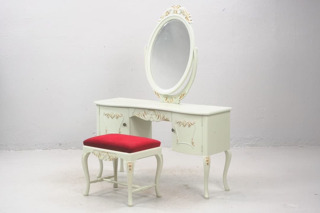 SMINKBORD, med PALL, rokokostil, 1900-tal
